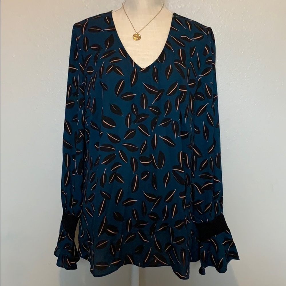 Cabi top